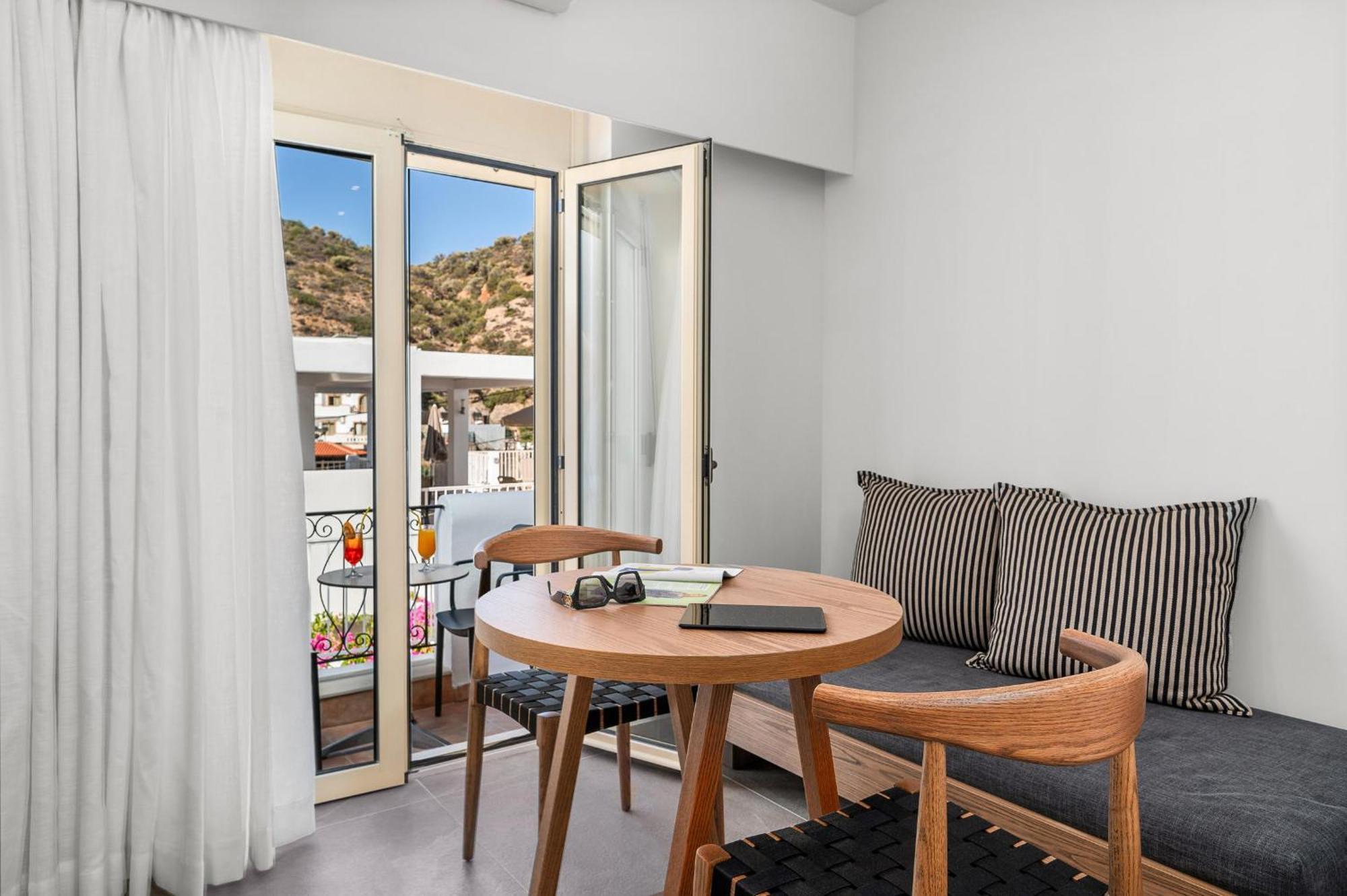 Glaros Hotel Apartment Agia Galini  Exterior photo