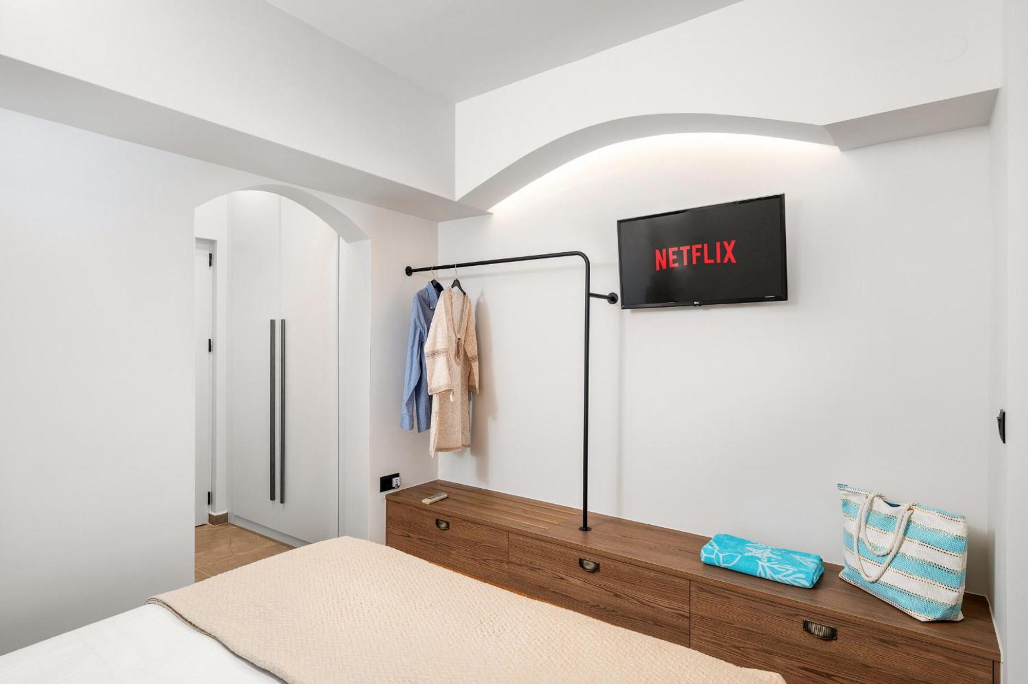 Glaros Hotel Apartment Agia Galini  Exterior photo