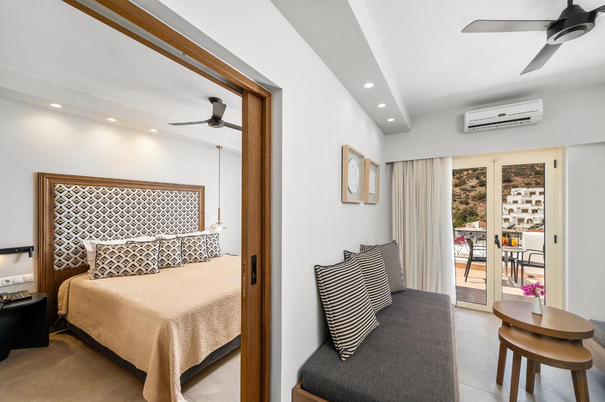 Glaros Hotel Apartment Agia Galini  Exterior photo